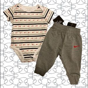 ~Nike Infant 2-Piece Set Size 6 Months NWT~